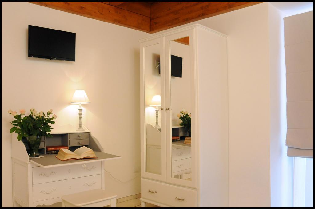 B&B Al Vecchio Borgo Barletta Exterior photo